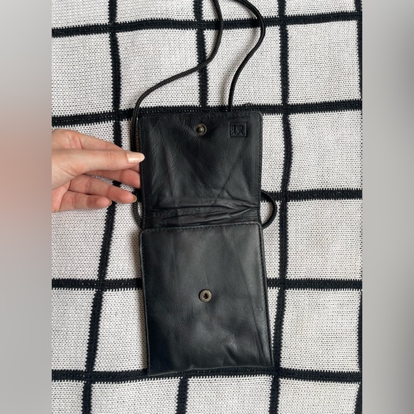 Black Leather Cardholder With Adjustable Strap - Picture 4 of 6